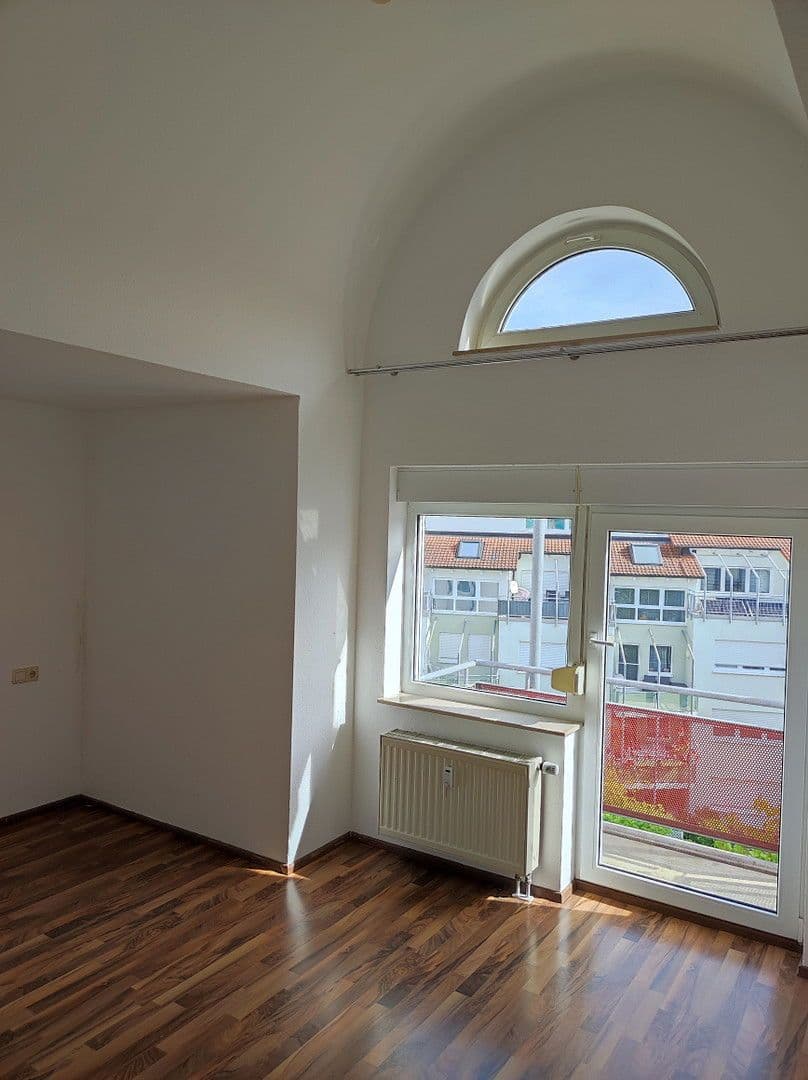 Pronájem bytu 3+kk 93 m², Bei den Linden 6, Laichingen, Bádensko-Württembersko Pronájem bytu 3+kk 93 m², Bei den Linden 6, Laichingen, Bádensko-Württembersko