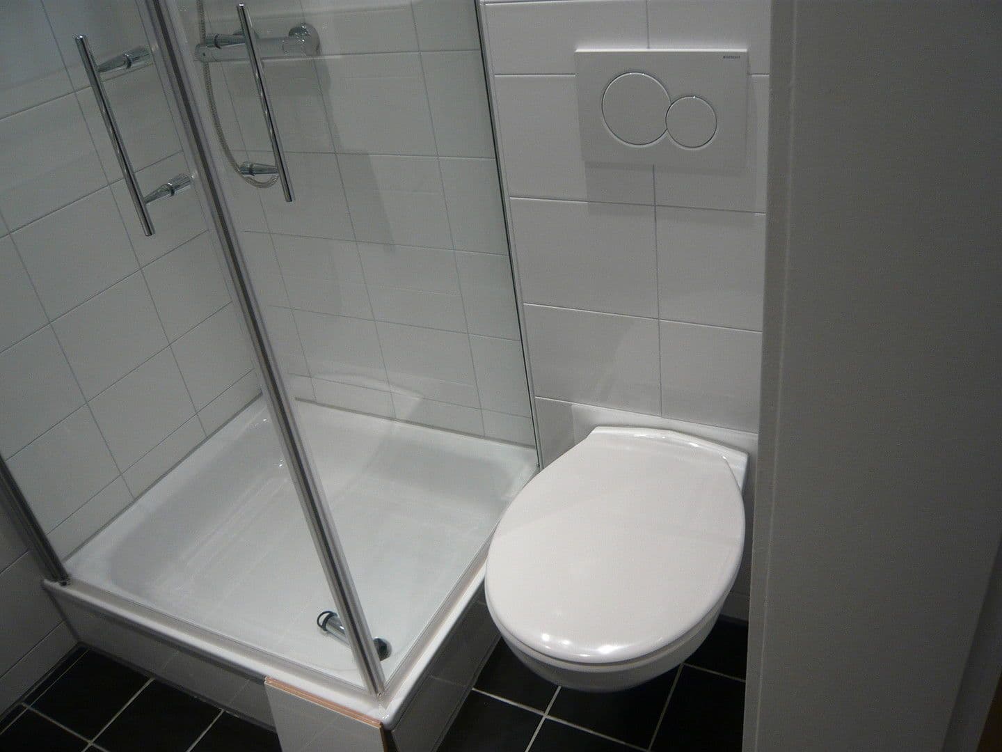 Pronájem bytu 1+1 22 m², Dominikanerstr. 40, Düsseldorf, Severní Porýní-Vestfálsko Pronájem bytu 1+1 22 m², Dominikanerstr. 40, Düsseldorf, Severní Porýní-Vestfálsko