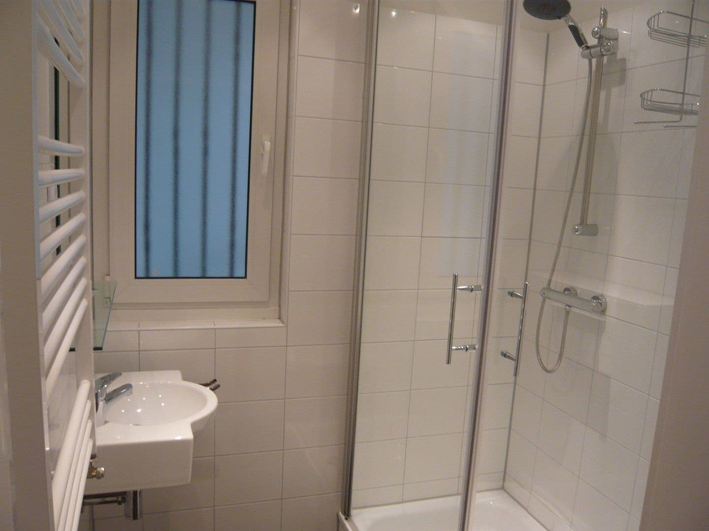 Pronájem bytu 1+1 22 m², Dominikanerstr. 40, Düsseldorf, Severní Porýní-Vestfálsko Pronájem bytu 1+1 22 m², Dominikanerstr. 40, Düsseldorf, Severní Porýní-Vestfálsko