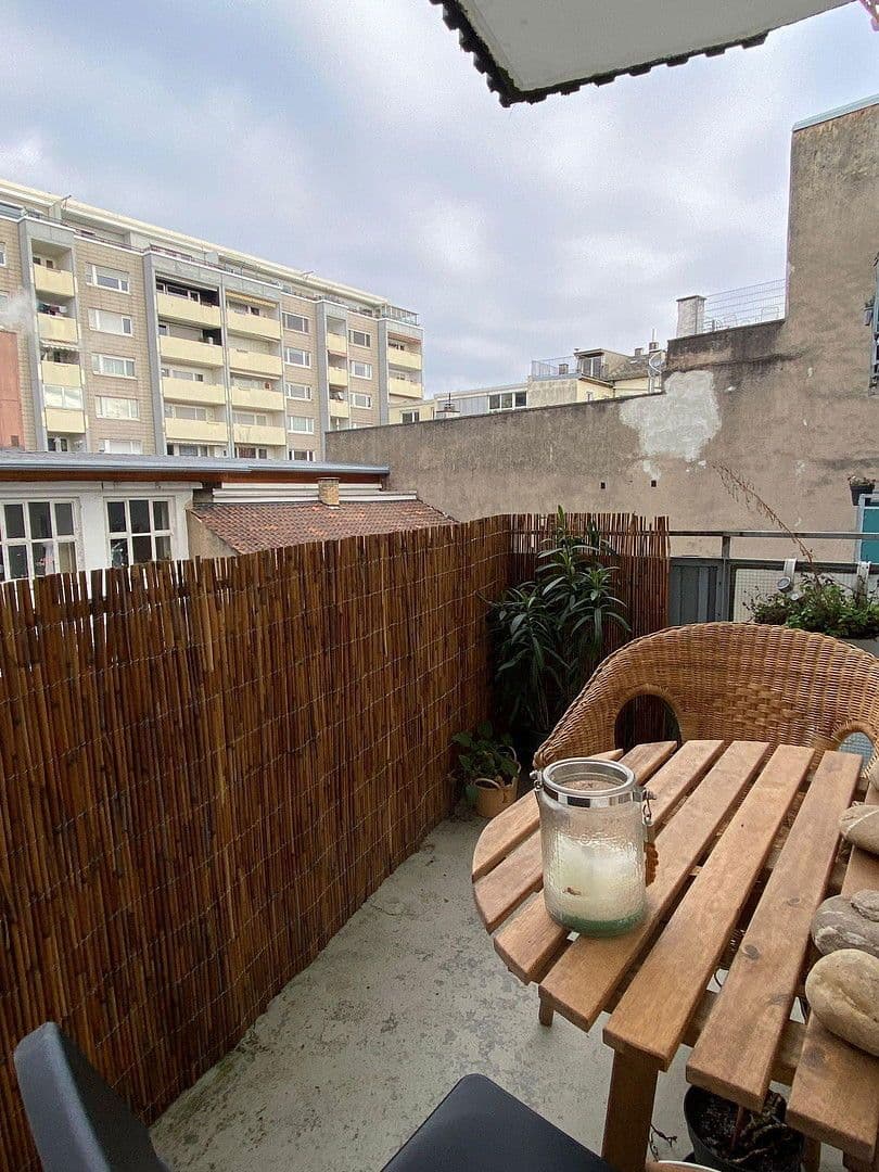 Pronájem bytu 2+1 65 m², Viktoria Str. 12, Karlsruhe, Bádensko-Württembersko Pronájem bytu 2+1 65 m², Viktoria Str. 12, Karlsruhe, Bádensko-Württembersko