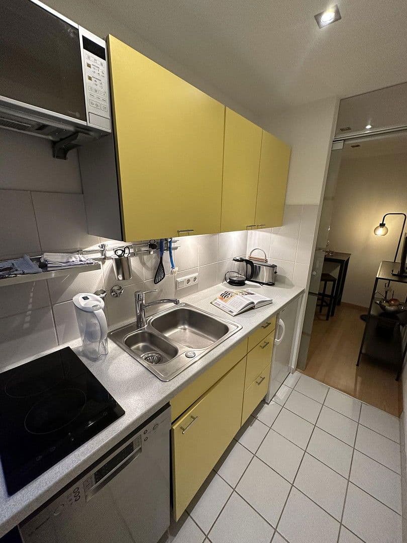 Pronájem bytu 1+1 26 m², Leonhard-Frank-Straße 7, München, Bavorsko Pronájem bytu 1+1 26 m², Leonhard-Frank-Straße 7, München, Bavorsko