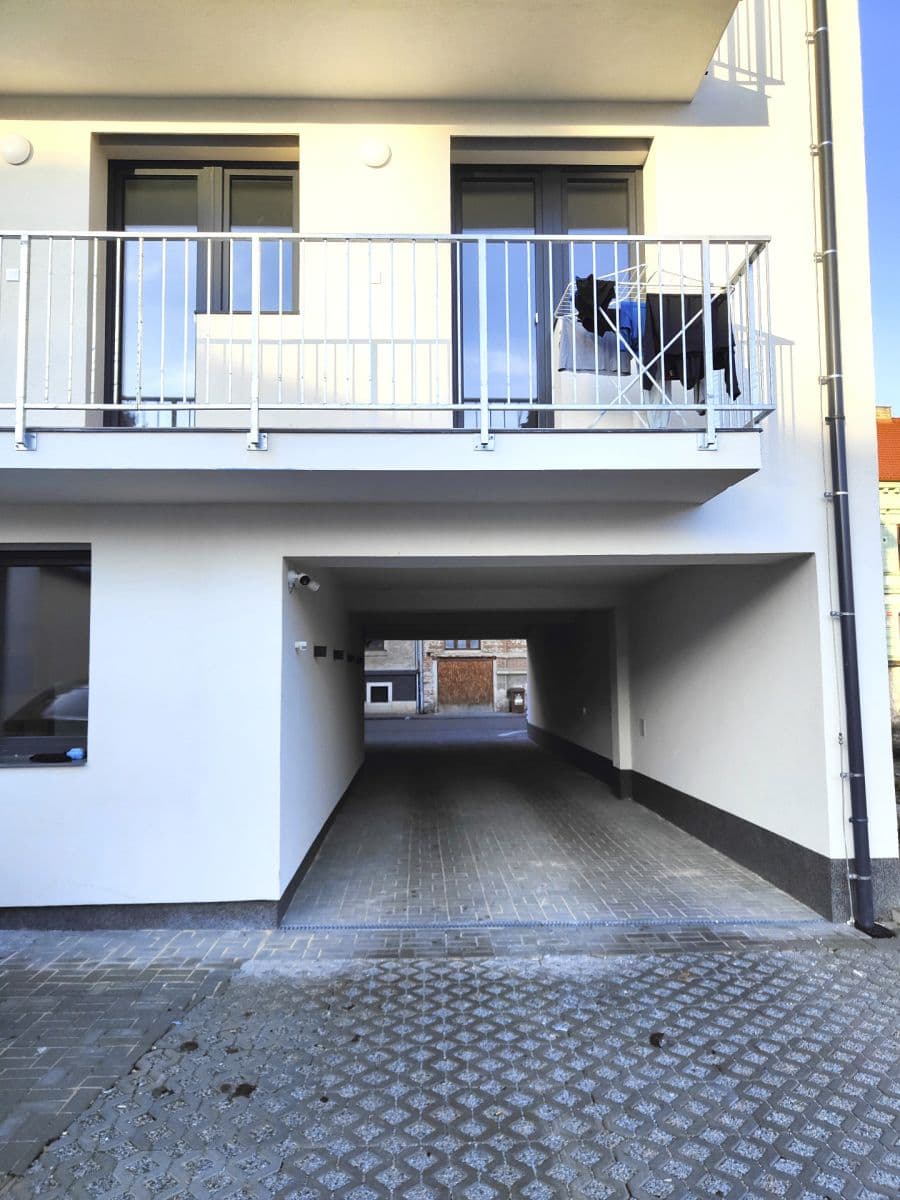 Pronájem garáže 5 m², Lipenská, České Budějovice, Jihočeský kraj Pronájem garáže 5 m², Lipenská, České Budějovice, Jihočeský kraj