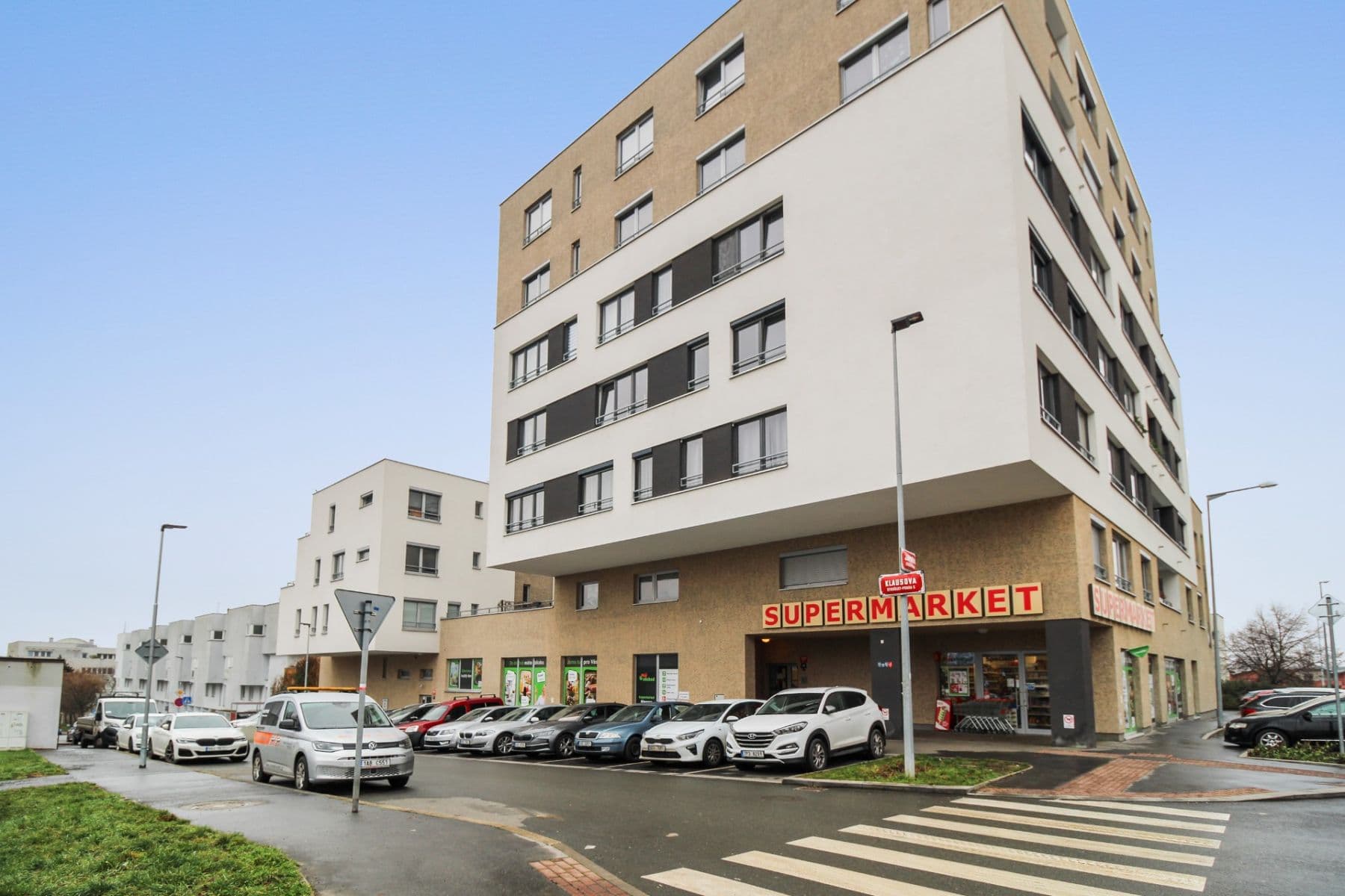 Prodej bytu 1+kk 32 m², Klausova, Praha, Praha Prodej bytu 1+kk 32 m², Klausova, Praha, Praha