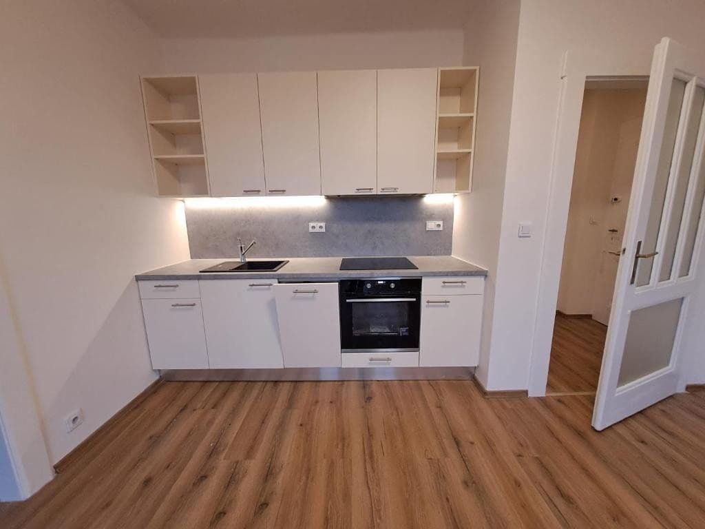 Pronájem bytu 56 m², Francouzská, Praha, Praha Pronájem bytu 56 m², Francouzská, Praha, Praha