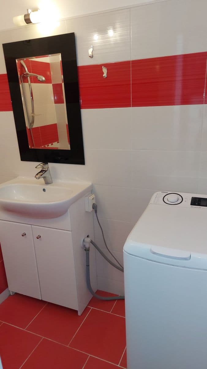 Pronájem bytu 3+1 65 m², Pod Hůrkou, Klatovy, Plzeňský kraj Pronájem bytu 3+1 65 m², Pod Hůrkou, Klatovy, Plzeňský kraj