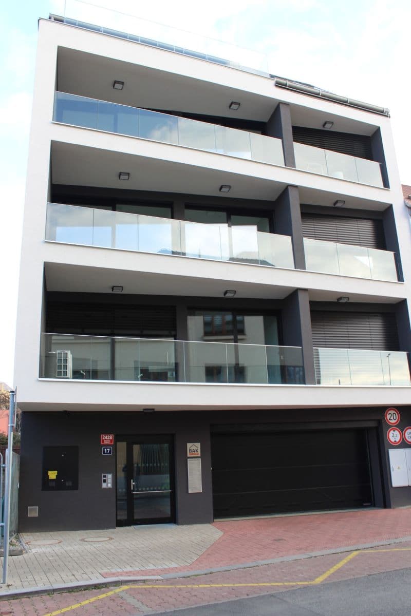 Pronájem bytu 1+kk 31 m², Komořanská, Praha, Praha Pronájem bytu 1+kk 31 m², Komořanská, Praha, Praha