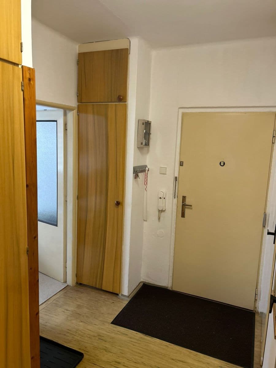 Pronájem bytu 3+1 72 m², Lounská, Liberec, Liberecký kraj Pronájem bytu 3+1 72 m², Lounská, Liberec, Liberecký kraj