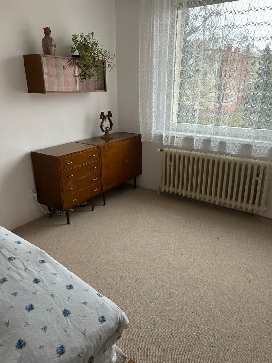 Pronájem bytu 3+1 72 m², Lounská, Liberec, Liberecký kraj Pronájem bytu 3+1 72 m², Lounská, Liberec, Liberecký kraj