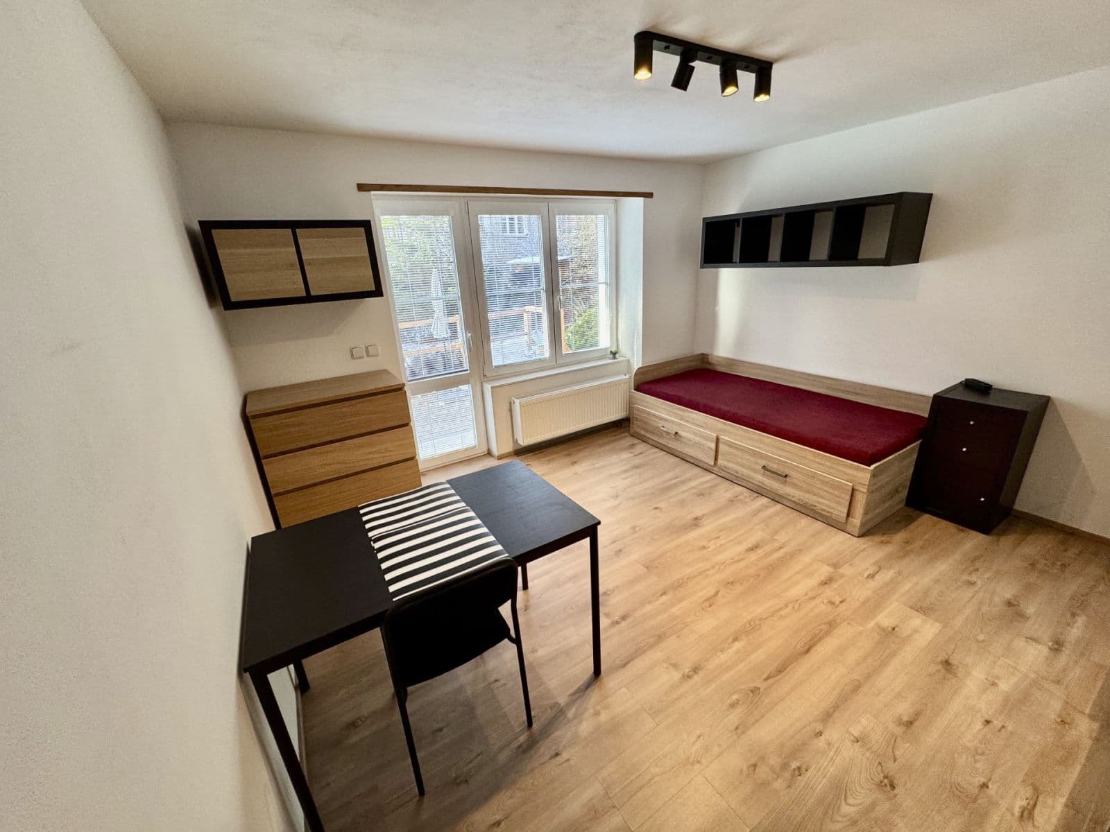 Pronájem bytu 1+kk 30 m², Hajní, Praha, Praha Pronájem bytu 1+kk 30 m², Hajní, Praha, Praha