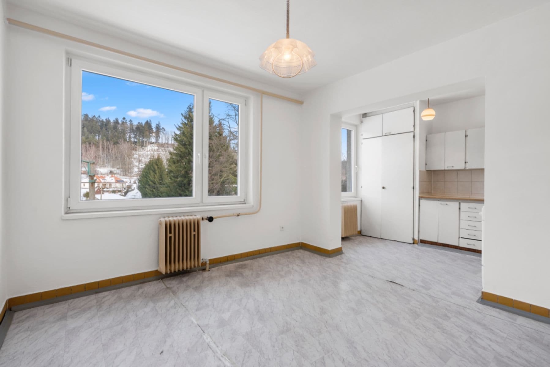 Prodej bytu 3+1 75 m², Jedlová, Pardubický kraj Prodej bytu 3+1 75 m², Jedlová, Pardubický kraj