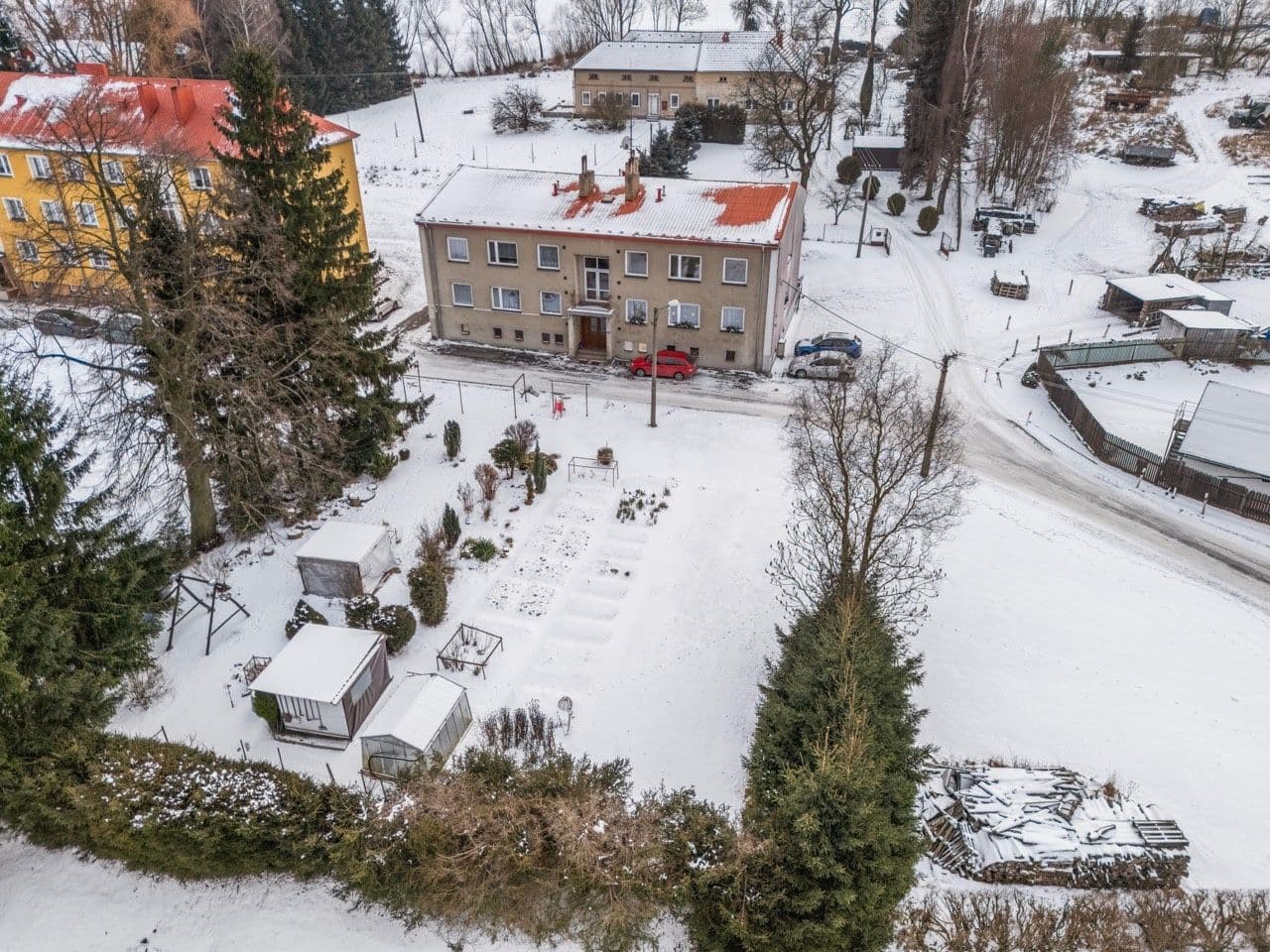 Prodej bytu 3+1 75 m², Jedlová, Pardubický kraj Prodej bytu 3+1 75 m², Jedlová, Pardubický kraj