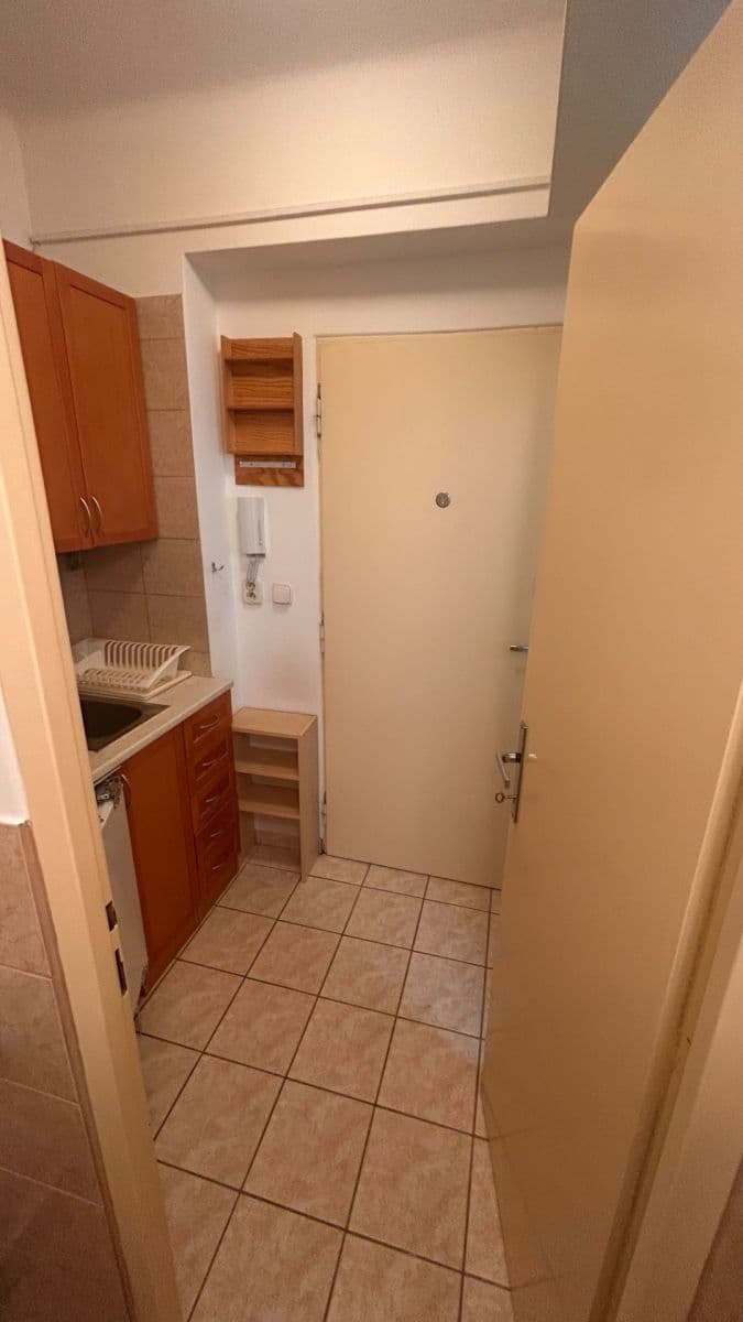 Prodej bytu 1+1 25 m², Vokovická, Praha, Praha Prodej bytu 1+1 25 m², Vokovická, Praha, Praha