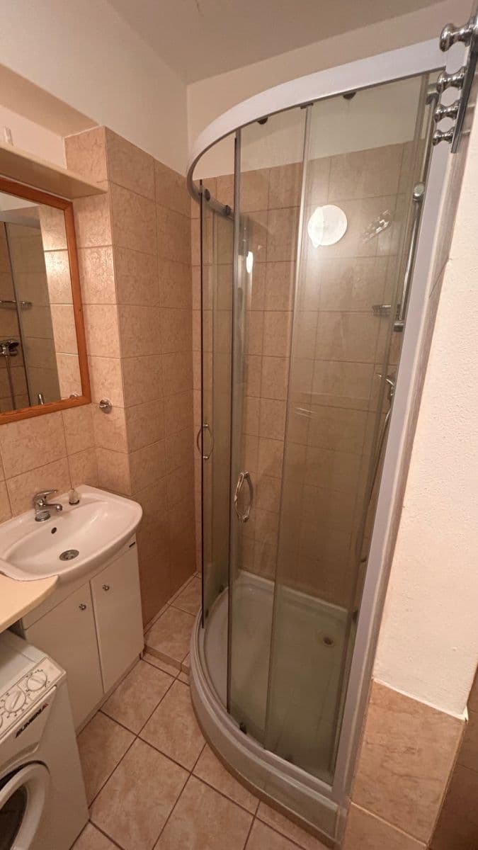 Prodej bytu 1+1 25 m², Vokovická, Praha, Praha Prodej bytu 1+1 25 m², Vokovická, Praha, Praha