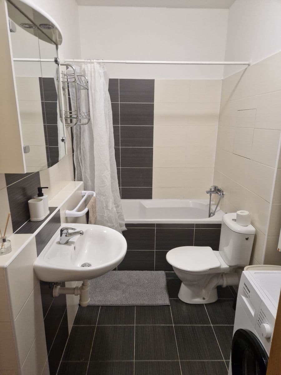 Pronájem bytu 2+kk 40 m², Tupolevova, Praha, Praha Pronájem bytu 2+kk 40 m², Tupolevova, Praha, Praha
