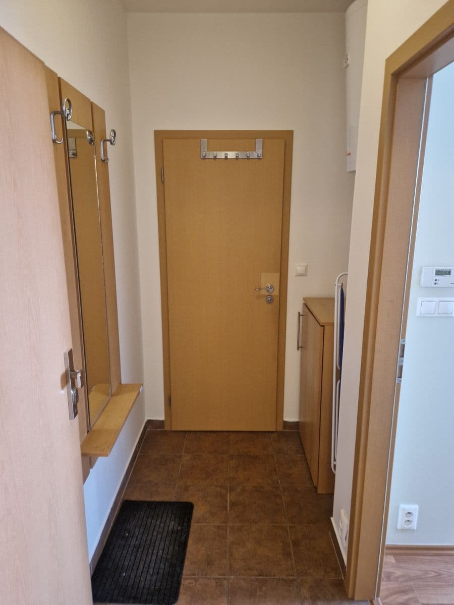Pronájem bytu 2+kk 40 m², Tupolevova, Praha, Praha Pronájem bytu 2+kk 40 m², Tupolevova, Praha, Praha