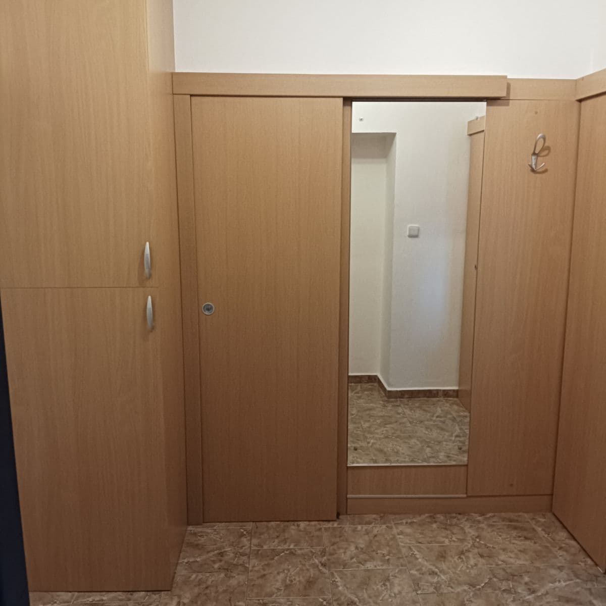 Pronájem bytu 1+1 44 m², Helsinská, Kladno, Středočeský kraj Pronájem bytu 1+1 44 m², Helsinská, Kladno, Středočeský kraj