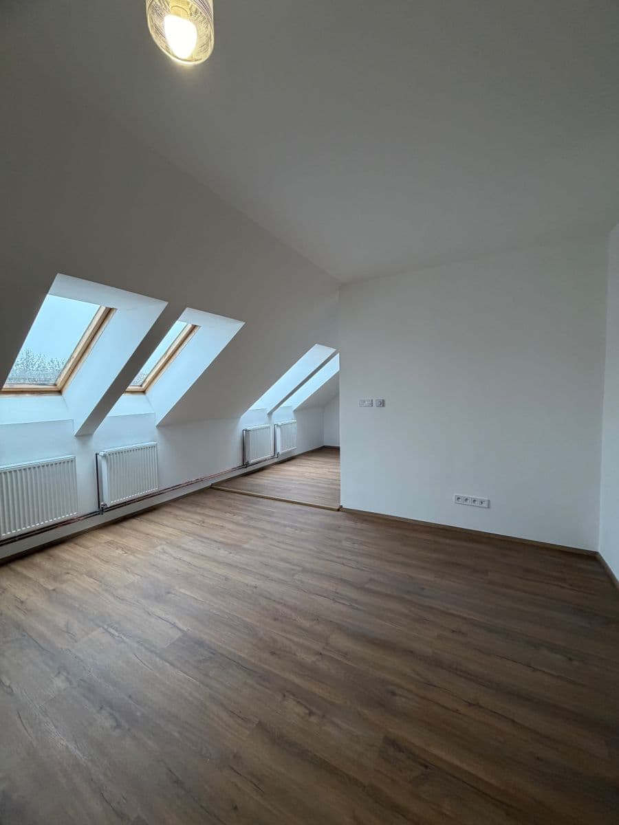 Pronájem bytu 3+1 104 m², Masarykova třída, Teplice, Ústecký kraj Pronájem bytu 3+1 104 m², Masarykova třída, Teplice, Ústecký kraj