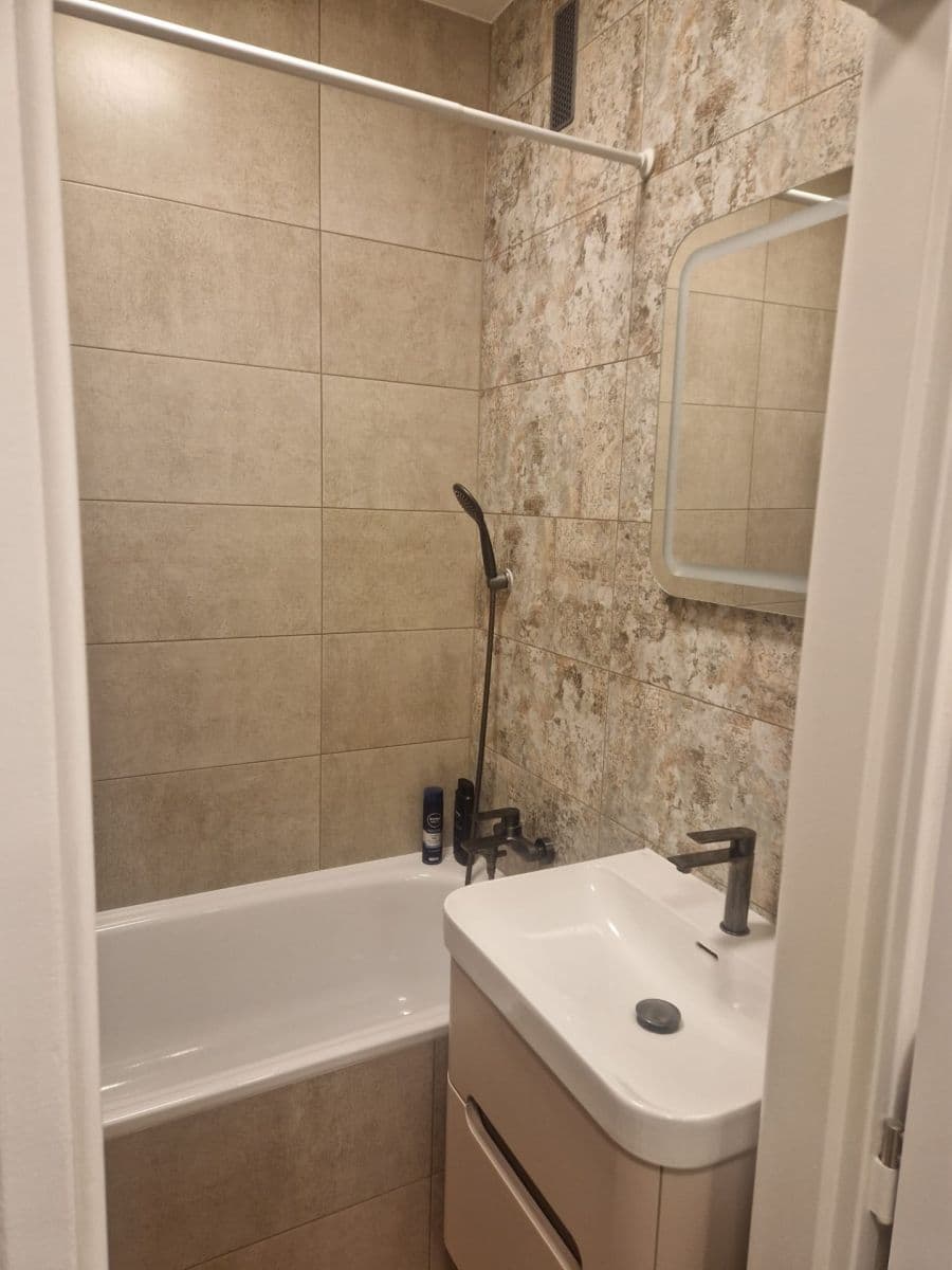 Prodej bytu 2+1 54 m², Jihlavská, Praha, Praha Prodej bytu 2+1 54 m², Jihlavská, Praha, Praha