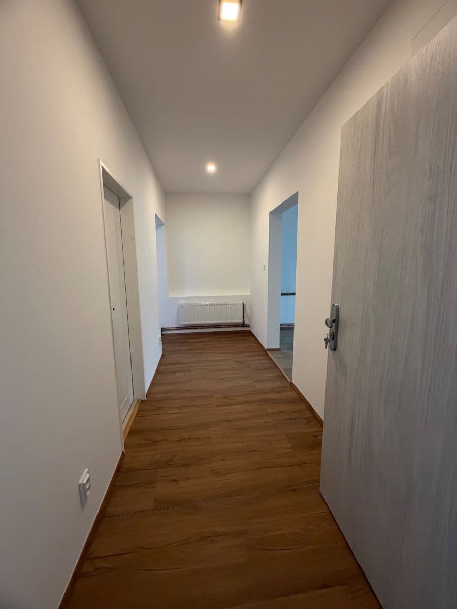 Pronájem bytu 2+1 86 m², Masarykova třída, Teplice, Ústecký kraj Pronájem bytu 2+1 86 m², Masarykova třída, Teplice, Ústecký kraj