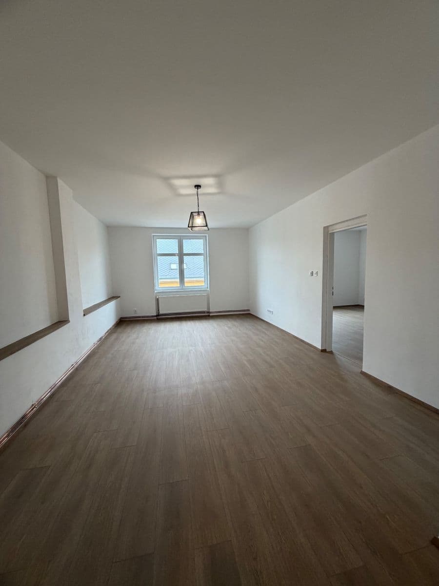 Pronájem bytu 2+1 86 m², Masarykova třída, Teplice, Ústecký kraj Pronájem bytu 2+1 86 m², Masarykova třída, Teplice, Ústecký kraj