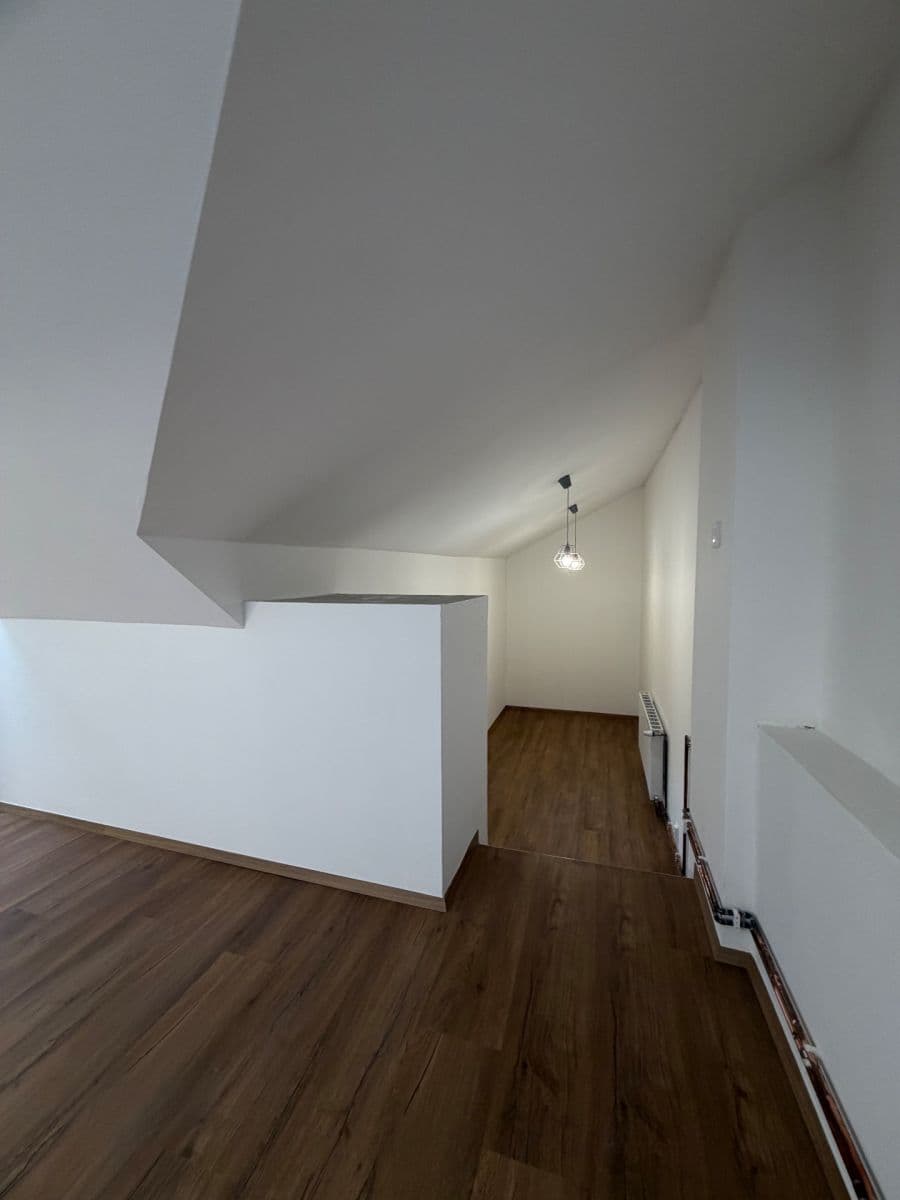 Pronájem bytu 2+1 86 m², Masarykova třída, Teplice, Ústecký kraj Pronájem bytu 2+1 86 m², Masarykova třída, Teplice, Ústecký kraj