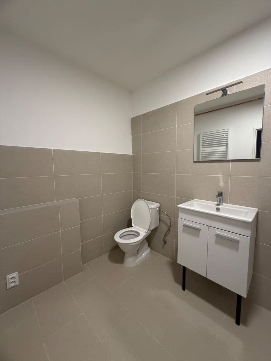 Pronájem bytu 2+1 86 m², Masarykova třída, Teplice, Ústecký kraj Pronájem bytu 2+1 86 m², Masarykova třída, Teplice, Ústecký kraj