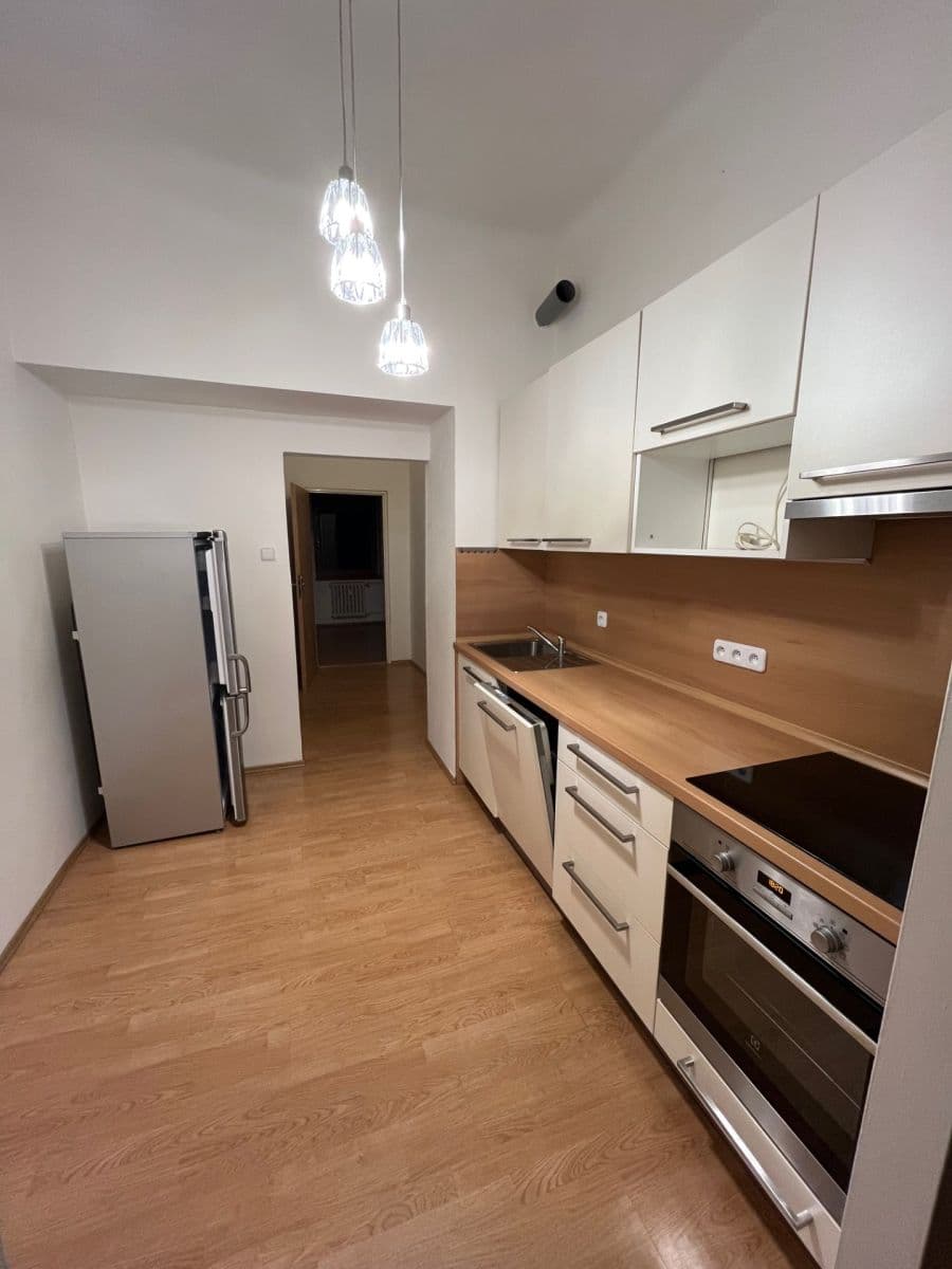 Pronájem bytu 2+1 64 m², Antonínská, Brno, Jihomoravský kraj Pronájem bytu 2+1 64 m², Antonínská, Brno, Jihomoravský kraj