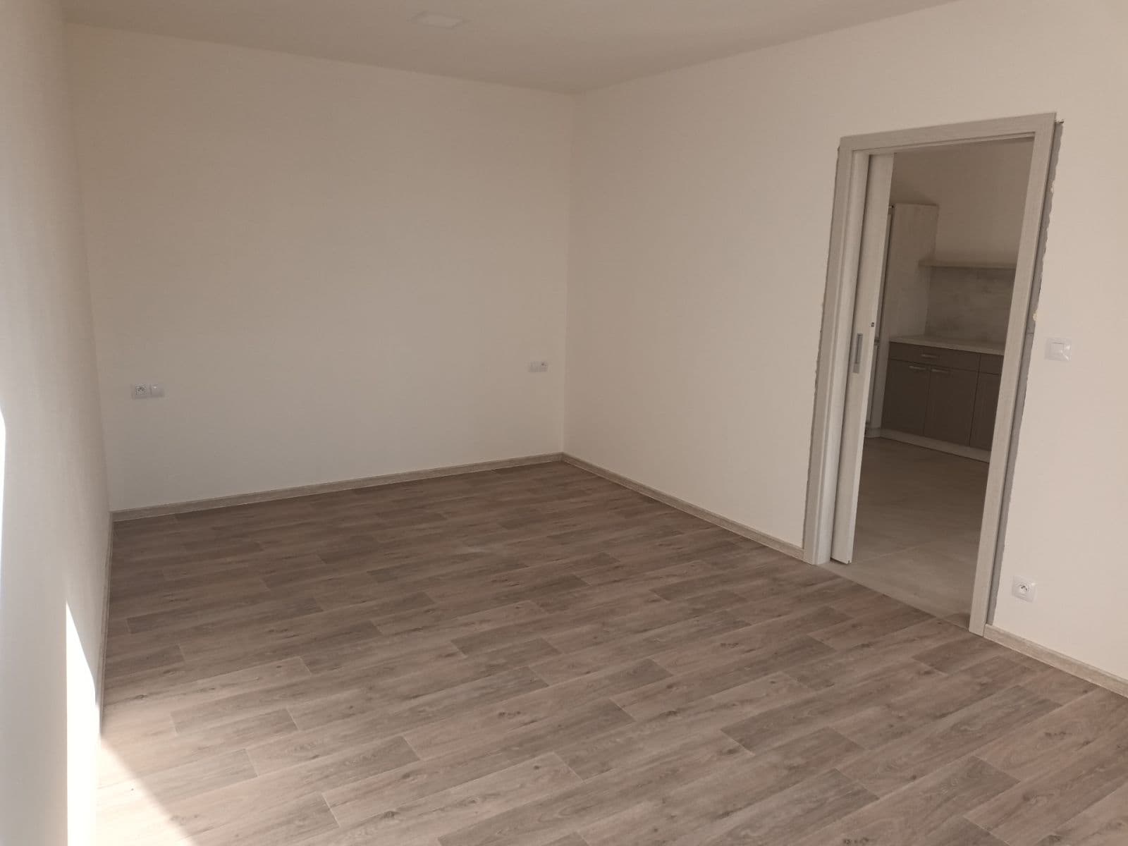 Pronájem bytu 2+kk 55 m², 4. května, Želechovice nad Dřevnicí, Zlínský kraj Pronájem bytu 2+kk 55 m², 4. května, Želechovice nad Dřevnicí, Zlínský kraj