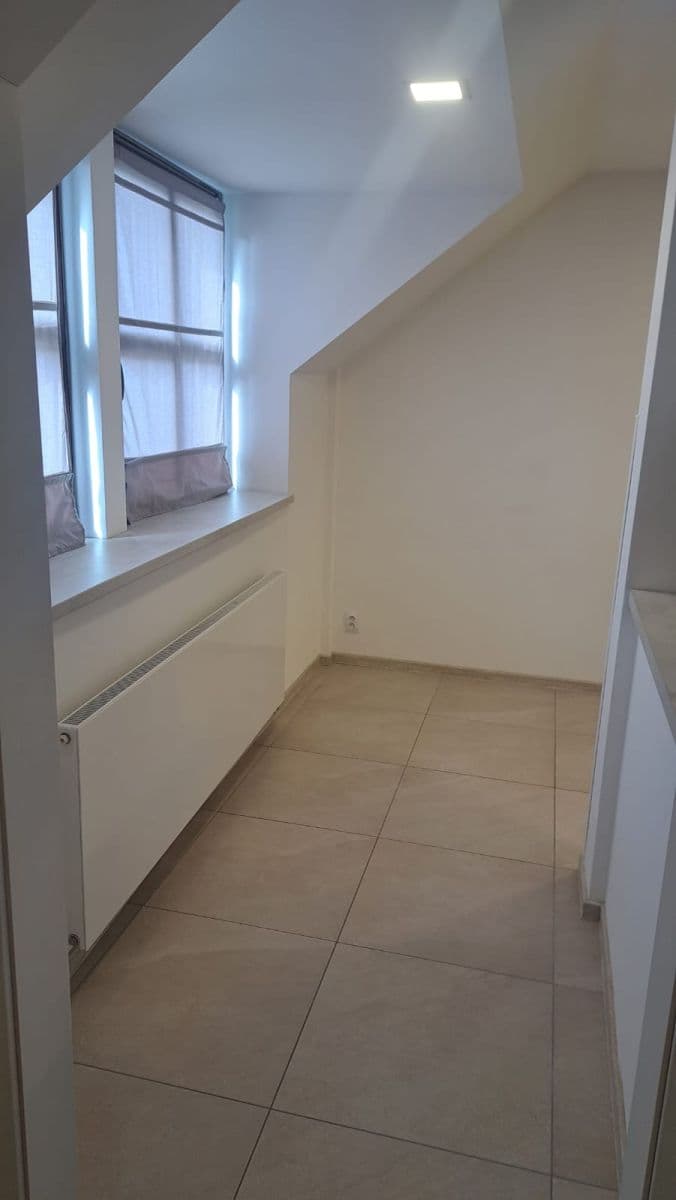 Pronájem bytu 2+kk 55 m², 4. května, Želechovice nad Dřevnicí, Zlínský kraj Pronájem bytu 2+kk 55 m², 4. května, Želechovice nad Dřevnicí, Zlínský kraj