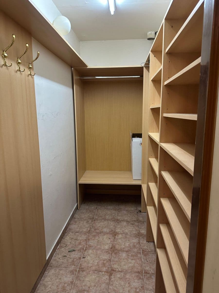 Pronájem bytu 3+1 87 m², Odlehlá, Praha, Praha Pronájem bytu 3+1 87 m², Odlehlá, Praha, Praha