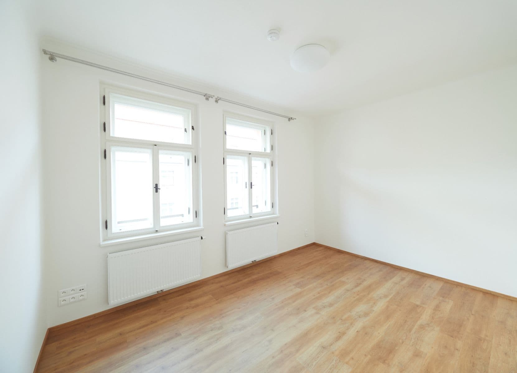 Pronájem bytu 4+kk 115 m², Kolínská, Praha, Praha Pronájem bytu 4+kk 115 m², Kolínská, Praha, Praha