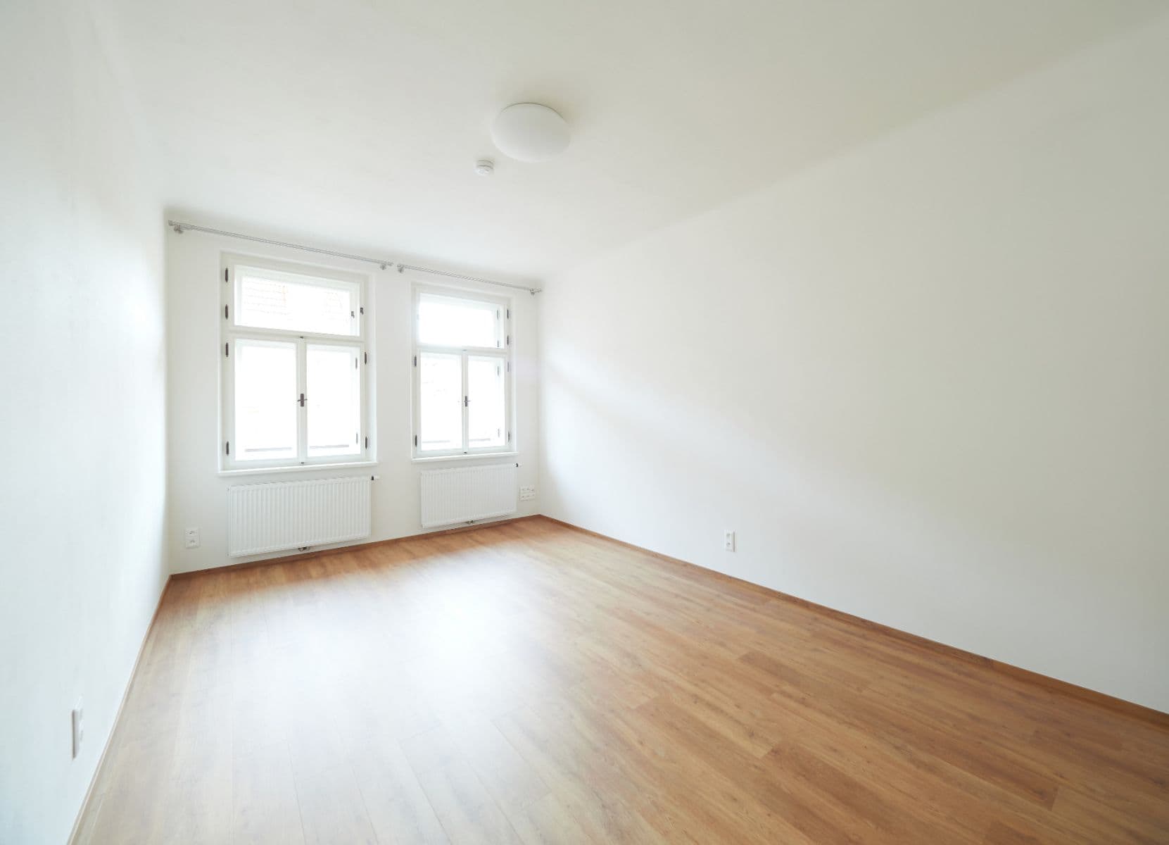 Pronájem bytu 4+kk 115 m², Kolínská, Praha, Praha Pronájem bytu 4+kk 115 m², Kolínská, Praha, Praha