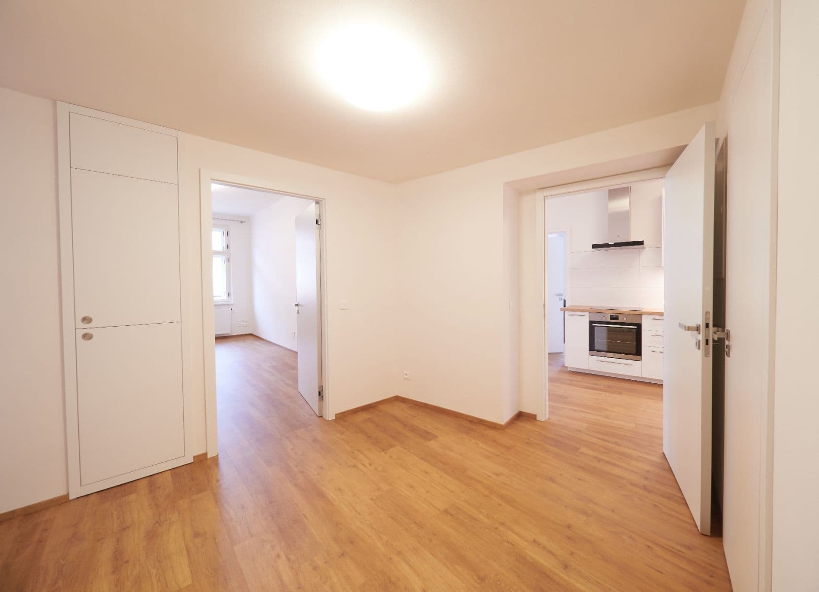Pronájem bytu 4+kk 115 m², Kolínská, Praha, Praha Pronájem bytu 4+kk 115 m², Kolínská, Praha, Praha