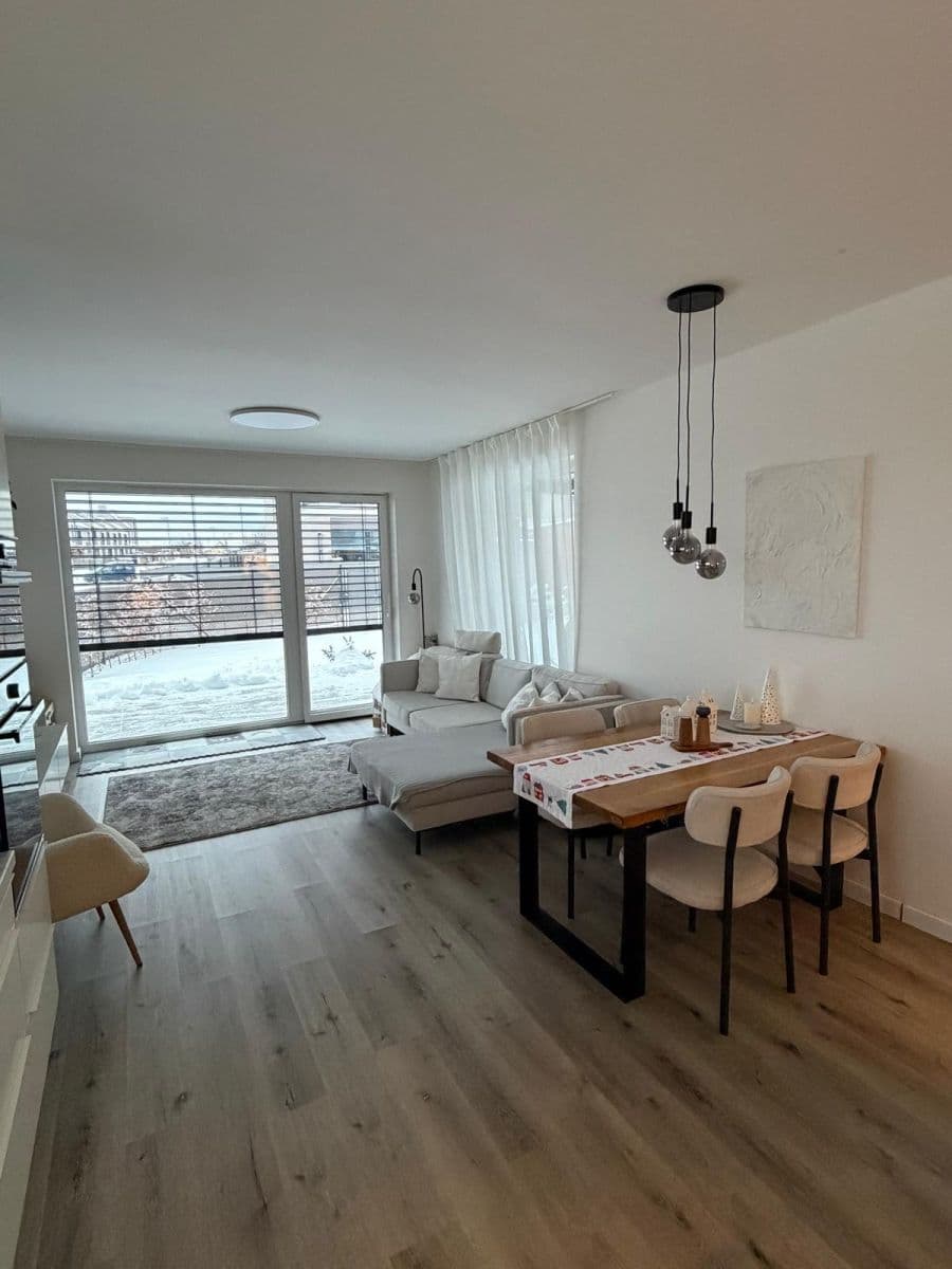 Prodej bytu 3+kk 71 m², Pod Horkou, Strančice, Středočeský kraj Prodej bytu 3+kk 71 m², Pod Horkou, Strančice, Středočeský kraj