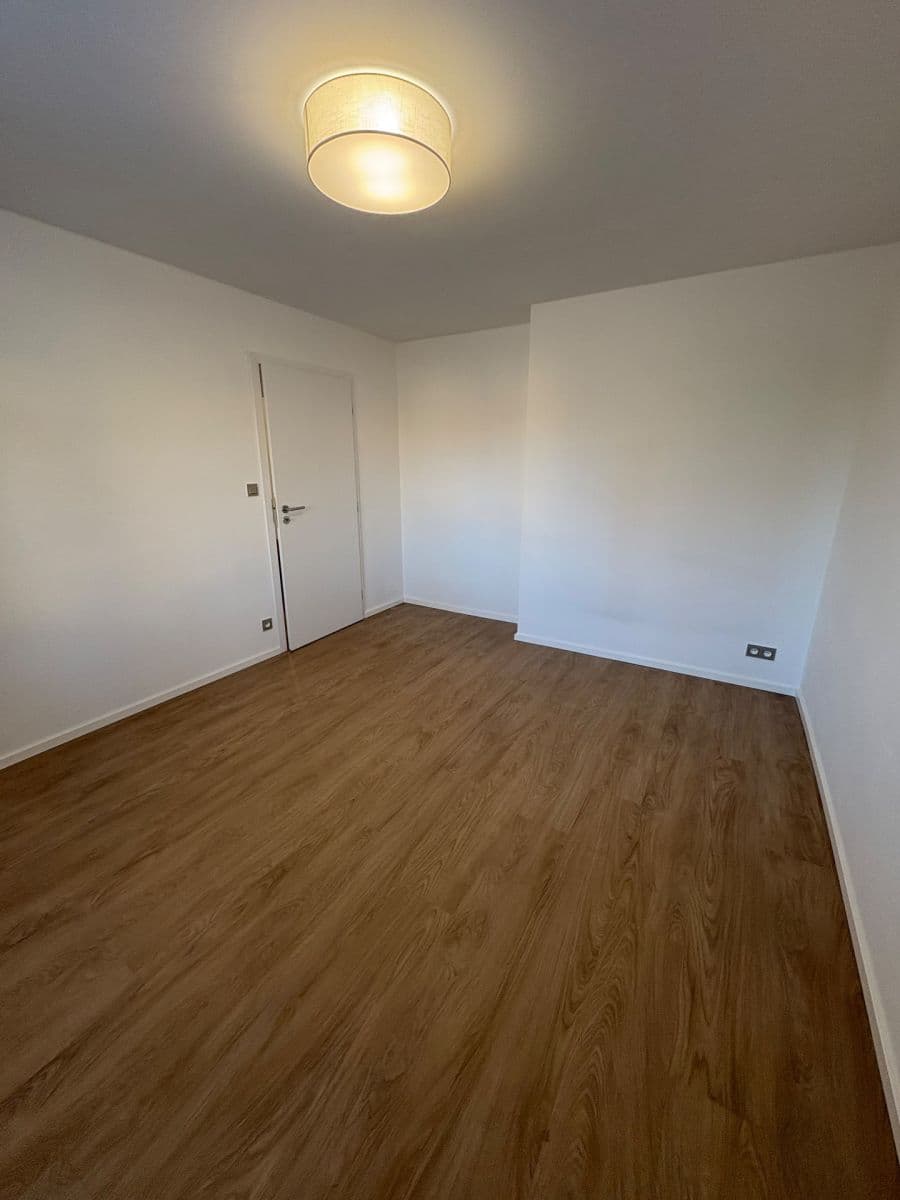 Pronájem bytu 1+1 28 m², Mariánská, Příbram, Středočeský kraj Pronájem bytu 1+1 28 m², Mariánská, Příbram, Středočeský kraj