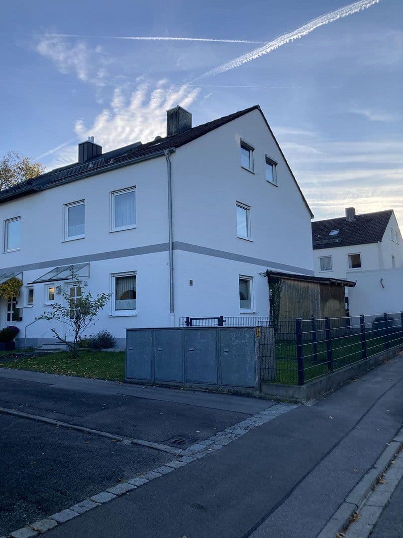 Prodej domu 147 m², pozemek 240 m², Mering, Bavorsko Prodej domu 147 m², pozemek 240 m², Mering, Bavorsko