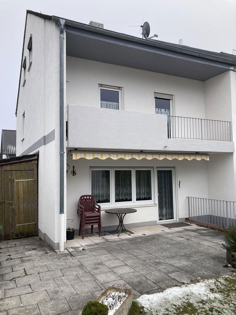 Prodej domu 147 m², pozemek 240 m², Mering, Bavorsko Prodej domu 147 m², pozemek 240 m², Mering, Bavorsko