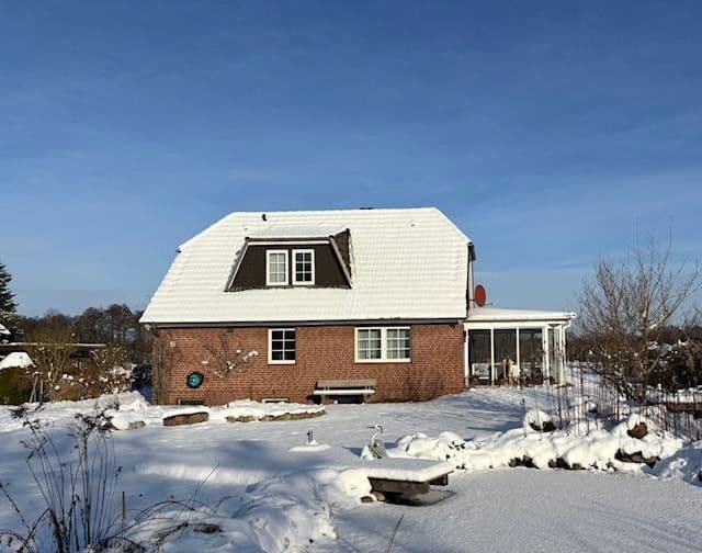 Prodej domu 107 m², pozemek 1.300 m², Bornbachweg 15, Garstedt, Dolní Sasko Prodej domu 107 m², pozemek 1.300 m², Bornbachweg 15, Garstedt, Dolní Sasko