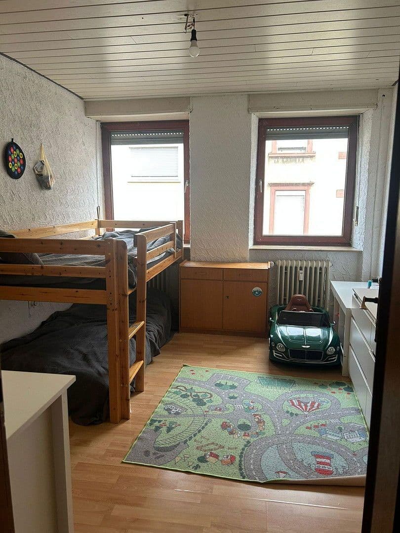 Pronájem bytu 5+1 96 m², Winzler Straße 19-21, Pirmasens, Porýní-Falc Pronájem bytu 5+1 96 m², Winzler Straße 19-21, Pirmasens, Porýní-Falc