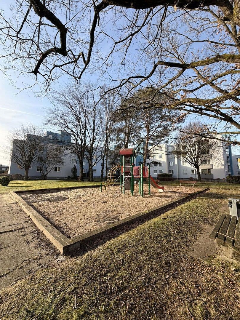 Pronájem bytu 3+1 79 m², Stennerstraße 29, Bielefeld, Severní Porýní-Vestfálsko Pronájem bytu 3+1 79 m², Stennerstraße 29, Bielefeld, Severní Porýní-Vestfálsko