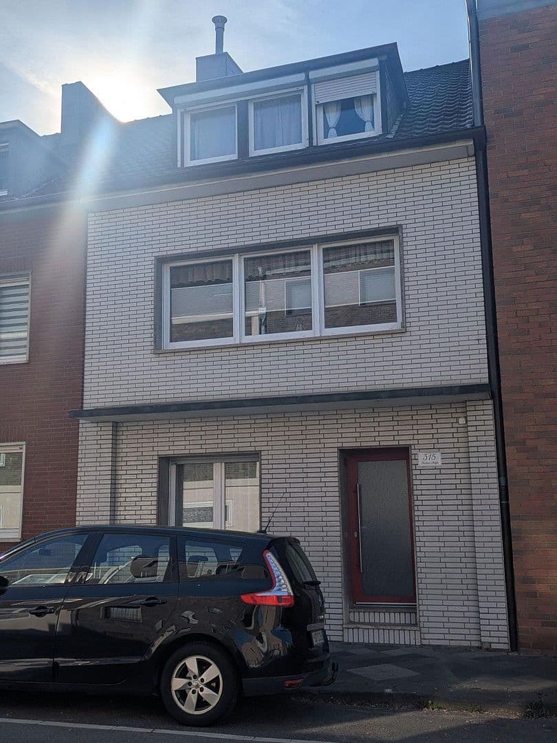Prodej domu 148 m², pozemek 194 m², Dohrer Straße 315, Mönchengladbach, Severní Porýní-Vestfálsko Prodej domu 148 m², pozemek 194 m², Dohrer Straße 315, Mönchengladbach, Severní Porýní-Vestfálsko