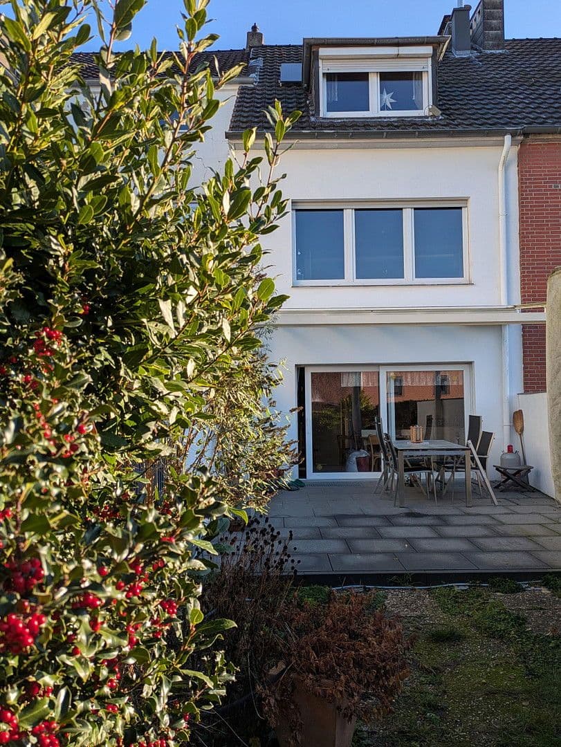 Prodej domu 148 m², pozemek 194 m², Dohrer Straße 315, Mönchengladbach, Severní Porýní-Vestfálsko Prodej domu 148 m², pozemek 194 m², Dohrer Straße 315, Mönchengladbach, Severní Porýní-Vestfálsko