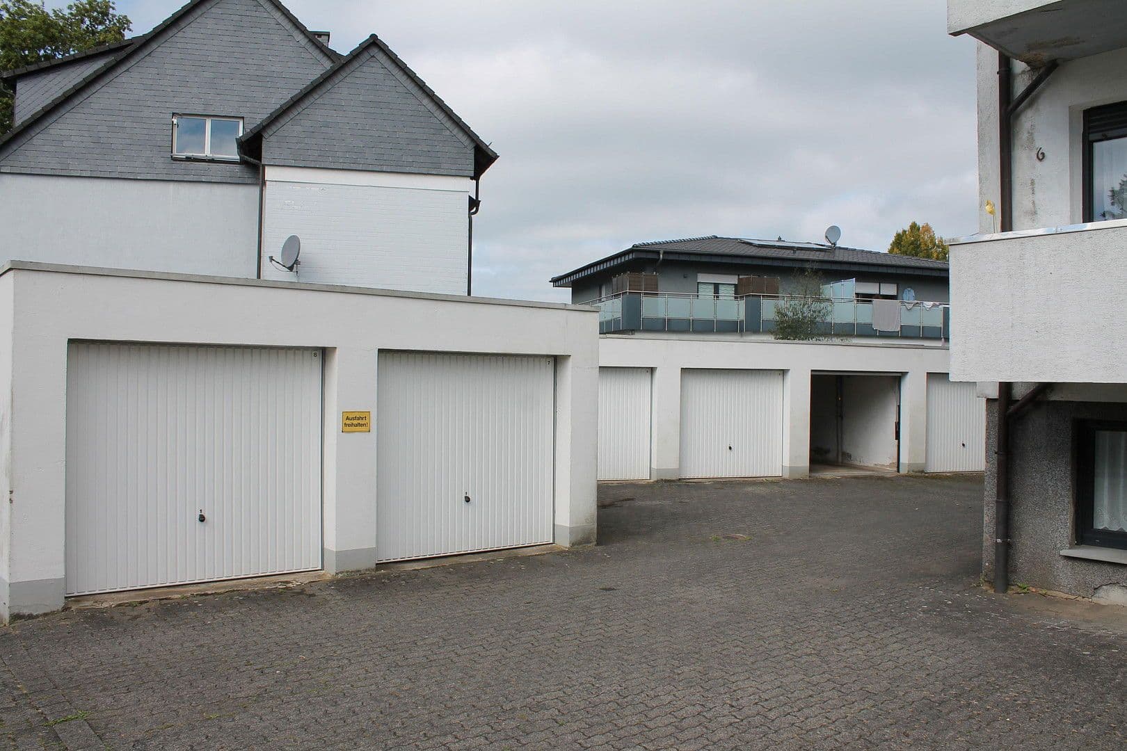 Prodej domu 1.398 m², Waldbröl, Severní Porýní-Vestfálsko Prodej domu 1.398 m², Waldbröl, Severní Porýní-Vestfálsko