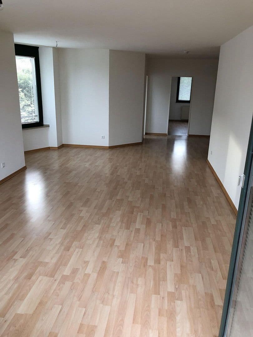 Prodej bytu 3+1 85 m², Anna-Seghers-Str. 8, Monheim am Rhein, Severní Porýní-Vestfálsko Prodej bytu 3+1 85 m², Anna-Seghers-Str. 8, Monheim am Rhein, Severní Porýní-Vestfálsko