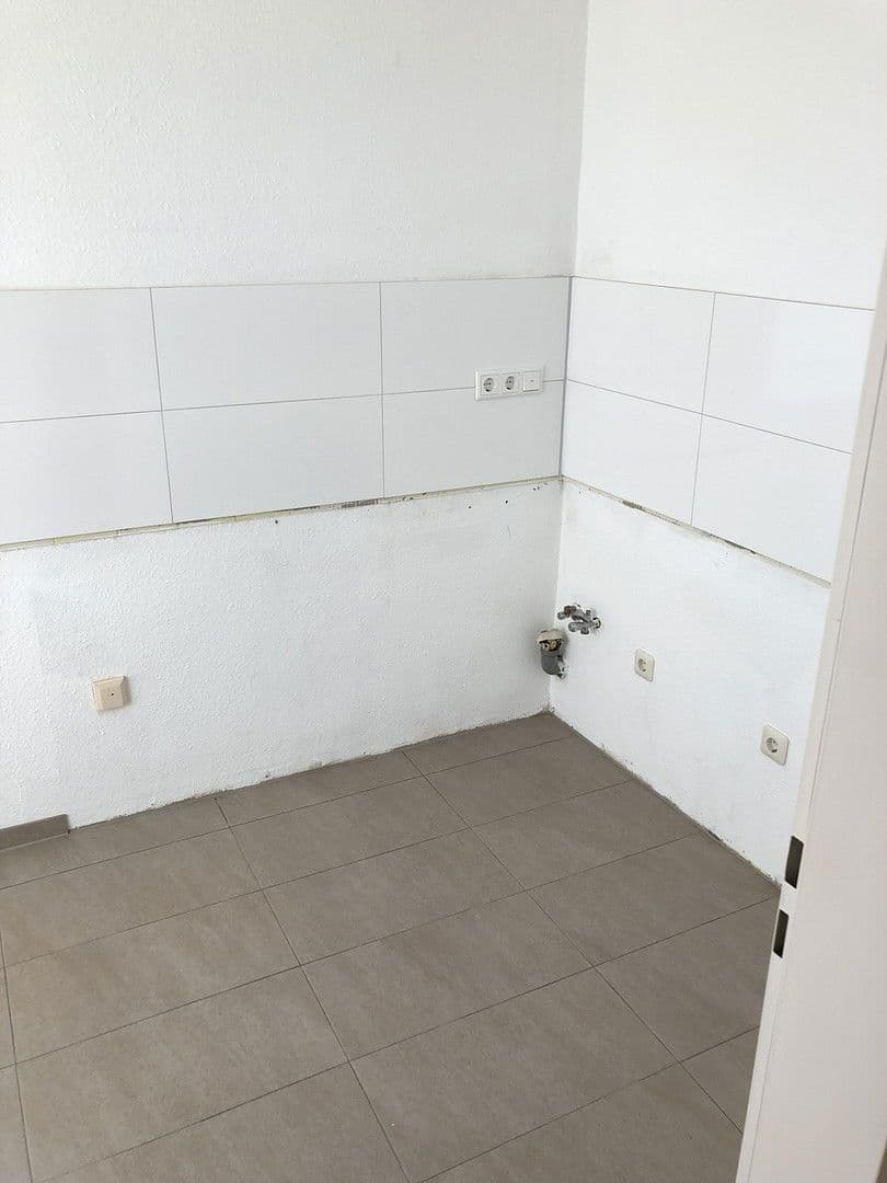 Prodej bytu 3+1 85 m², Anna-Seghers-Str. 8, Monheim am Rhein, Severní Porýní-Vestfálsko Prodej bytu 3+1 85 m², Anna-Seghers-Str. 8, Monheim am Rhein, Severní Porýní-Vestfálsko