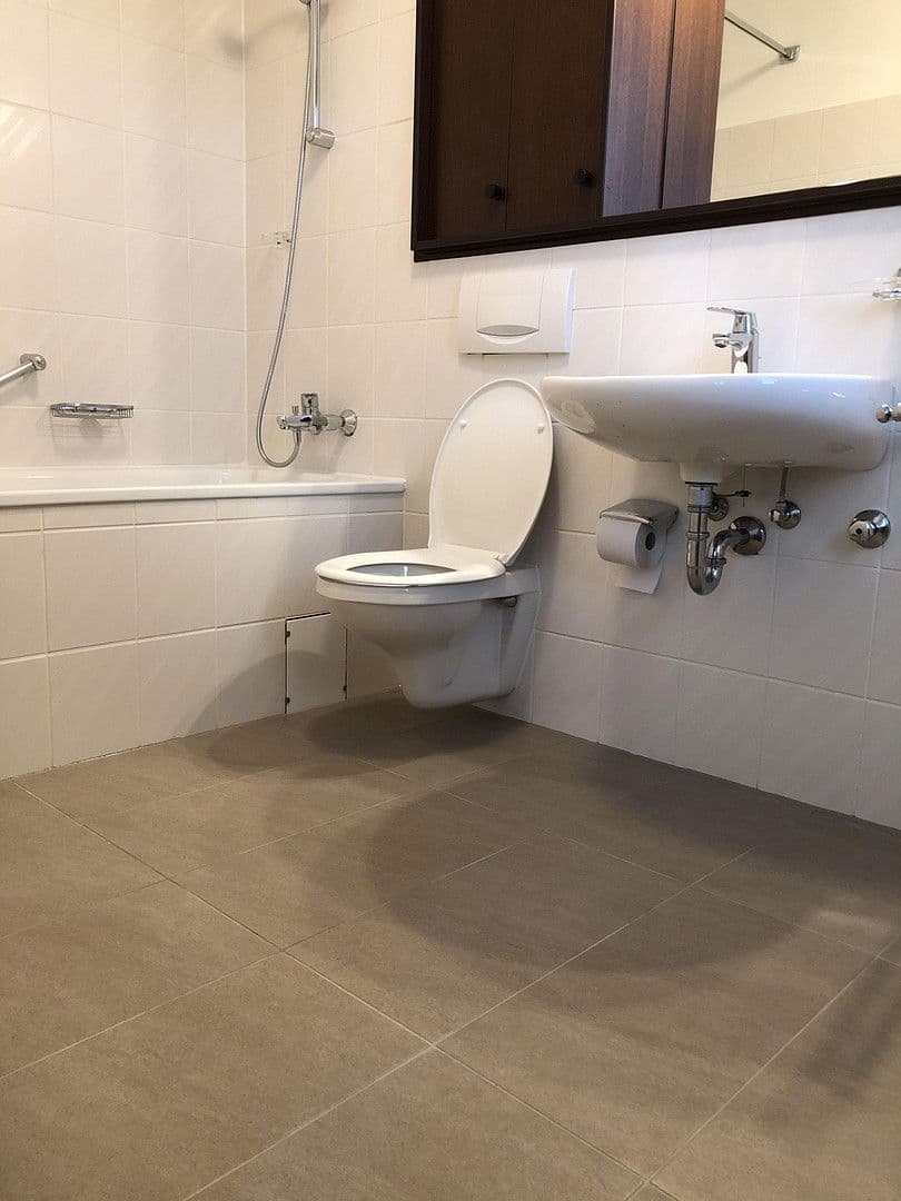 Prodej bytu 3+1 85 m², Anna-Seghers-Str. 8, Monheim am Rhein, Severní Porýní-Vestfálsko Prodej bytu 3+1 85 m², Anna-Seghers-Str. 8, Monheim am Rhein, Severní Porýní-Vestfálsko