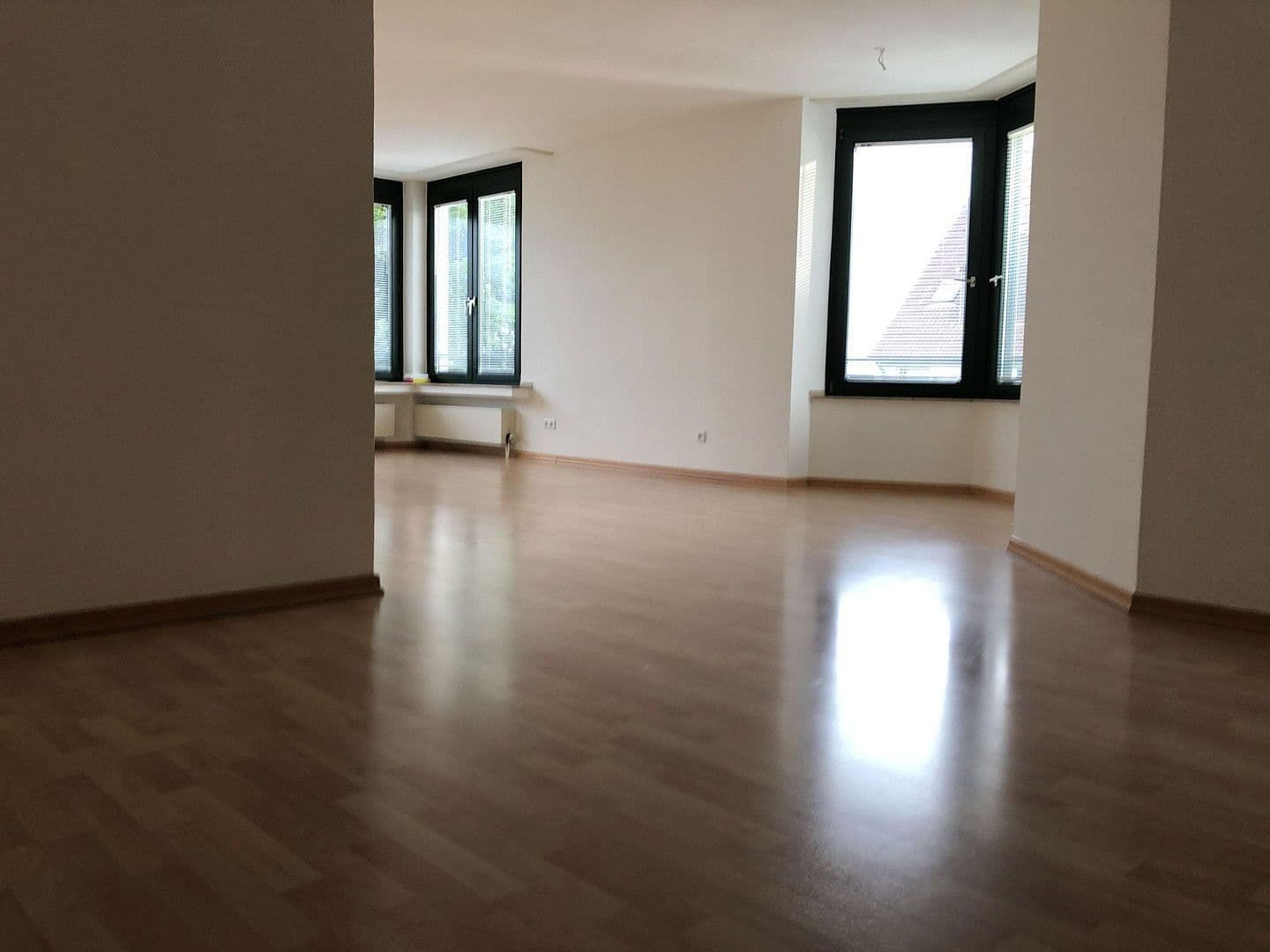 Prodej bytu 3+1 85 m², Anna-Seghers-Str. 8, Monheim am Rhein, Severní Porýní-Vestfálsko Prodej bytu 3+1 85 m², Anna-Seghers-Str. 8, Monheim am Rhein, Severní Porýní-Vestfálsko