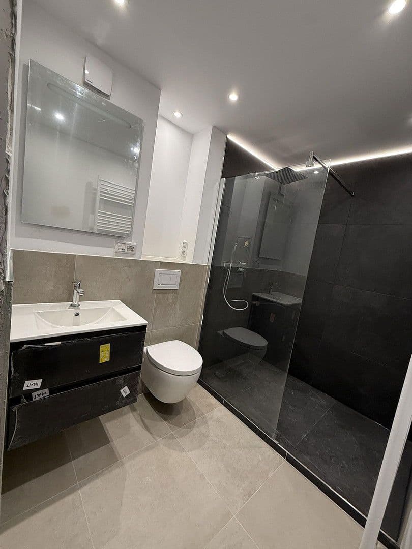 Pronájem bytu 3+1 73 m², Berliner Straße 86-88, Steinbach (Taunus), Hessen Pronájem bytu 3+1 73 m², Berliner Straße 86-88, Steinbach (Taunus), Hessen