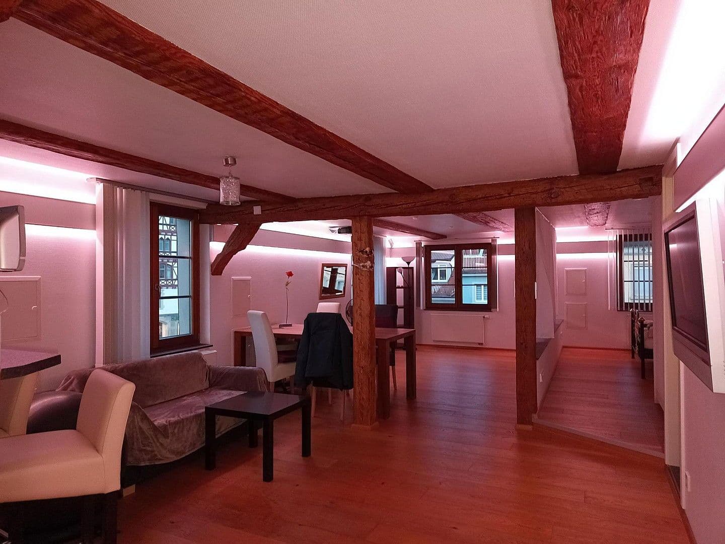 Pronájem bytu 3+1 68 m², Konstanz, Bádensko-Württembersko Pronájem bytu 3+1 68 m², Konstanz, Bádensko-Württembersko