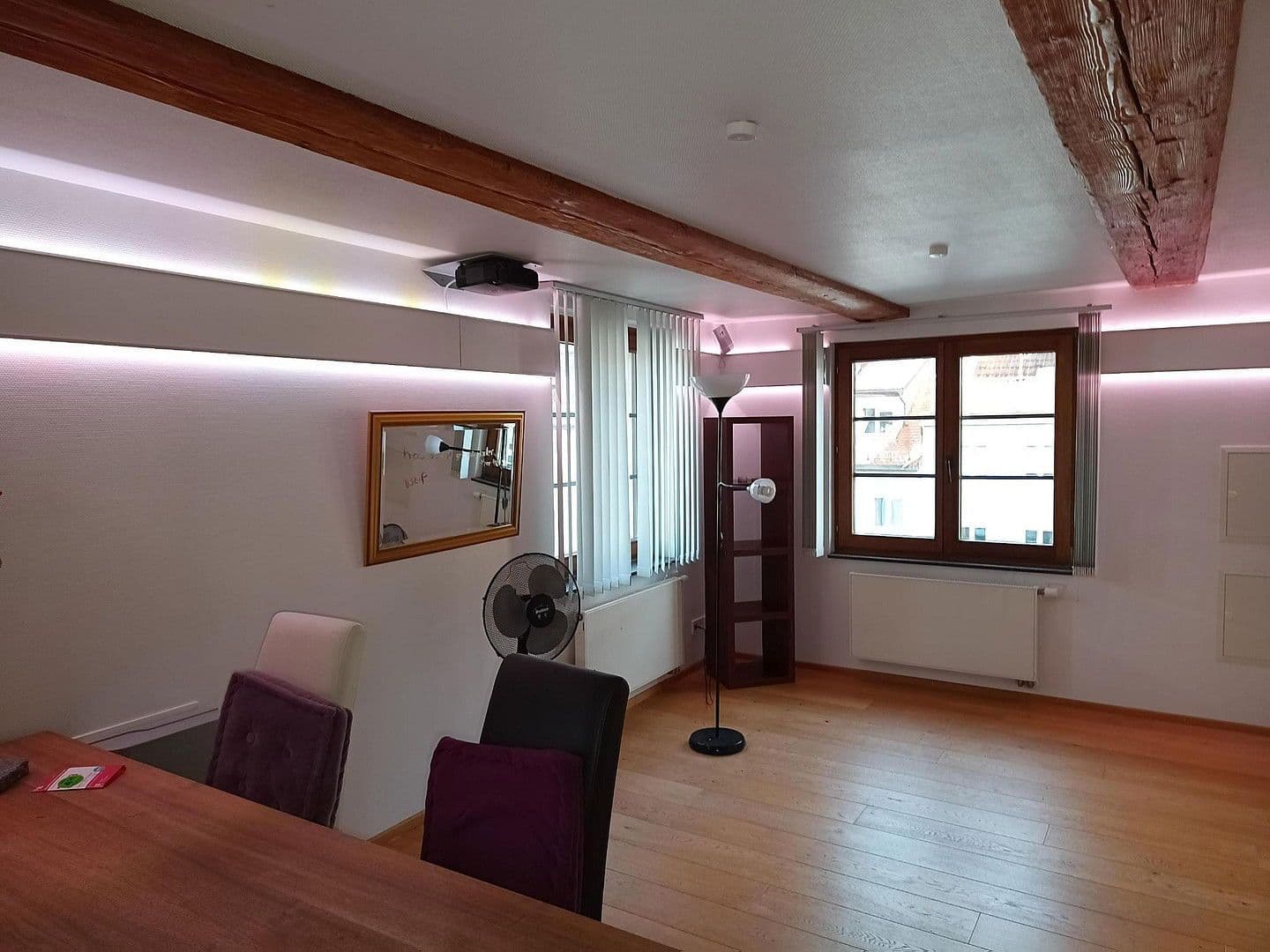 Pronájem bytu 3+1 68 m², Konstanz, Bádensko-Württembersko Pronájem bytu 3+1 68 m², Konstanz, Bádensko-Württembersko